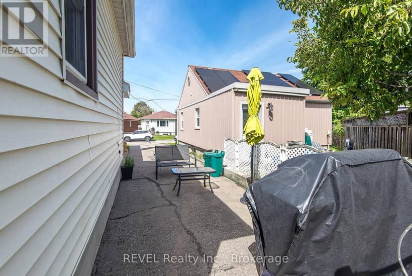 12 Garnet Street — photo 28 of 31