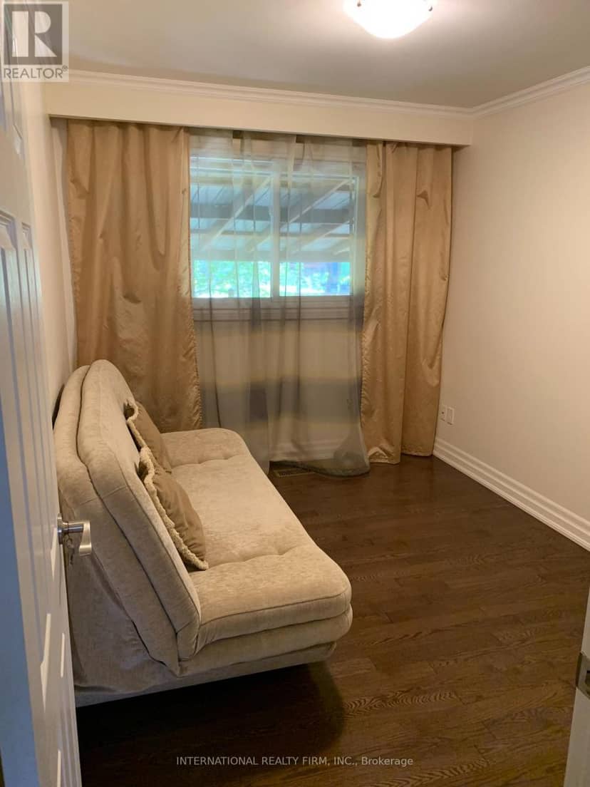 66 Dewlane Drive — photo 10 of 19