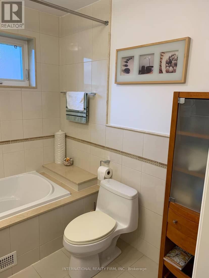 66 Dewlane Drive — photo 13 of 19