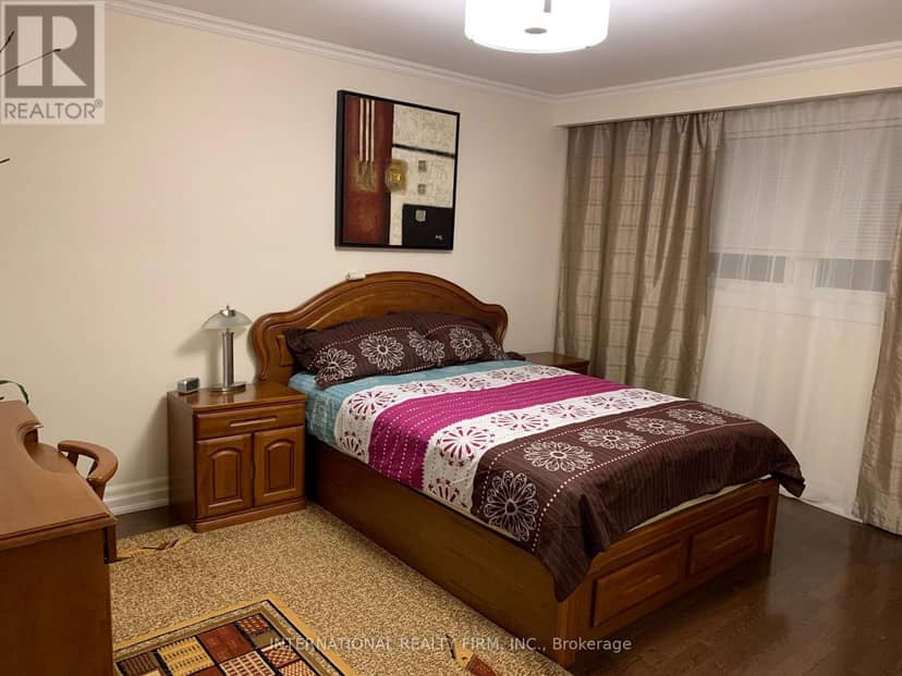 66 Dewlane Drive, Toronto, photo 7