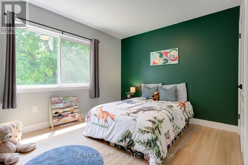 261 Albert Street — photo 36 of 40