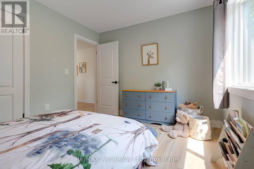 261 Albert Street — photo 37 of 40