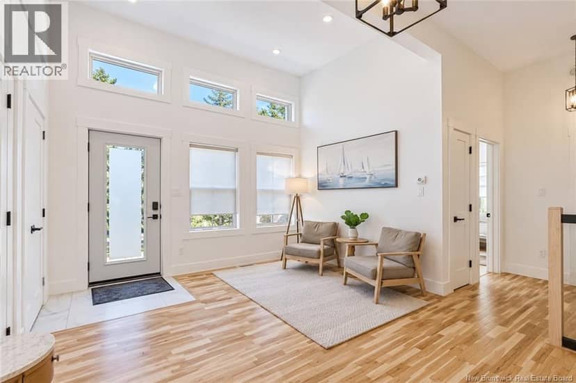 35 Sunset Drive — photo 2 of 32