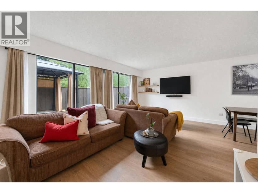 8865 HORNE STREET, Burnaby, photo 5
