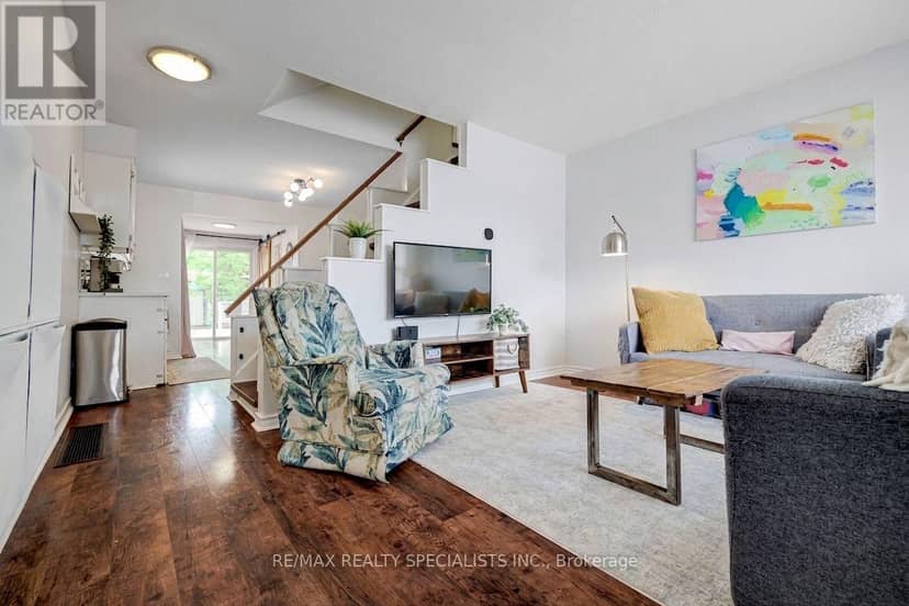 53 Harold Street — photo 3 of 19