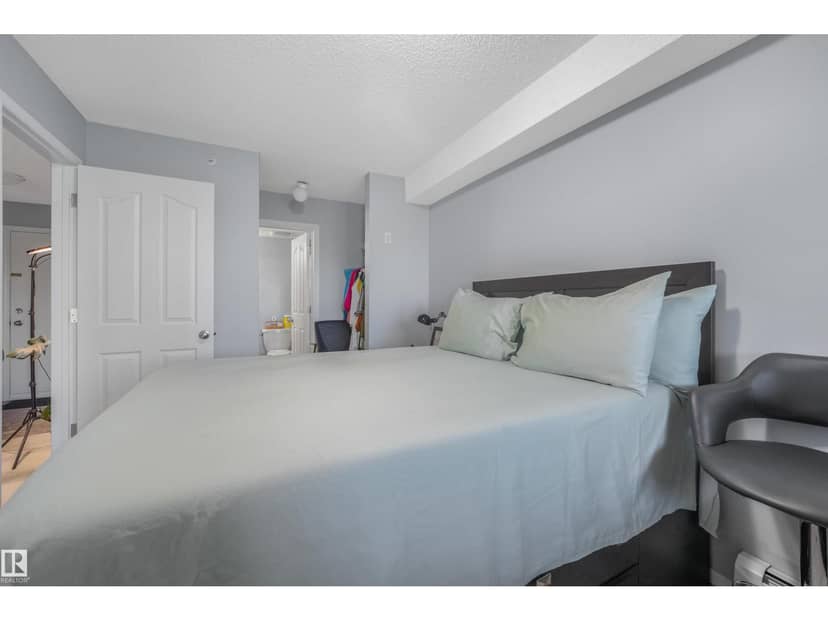 #408 1070 Macconachie Bv NW NW — photo 17 of 40