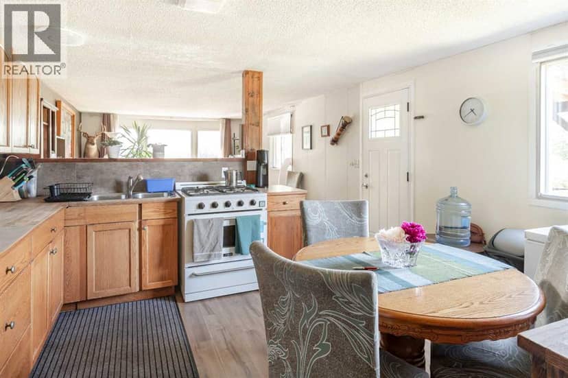 70280 Highway 747 — photo 15 of 28