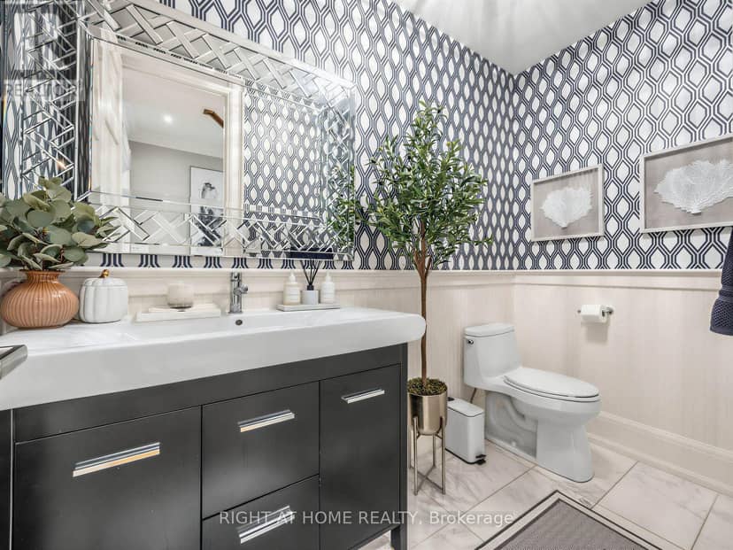 189 Stibbard Avenue — photo 12 of 40