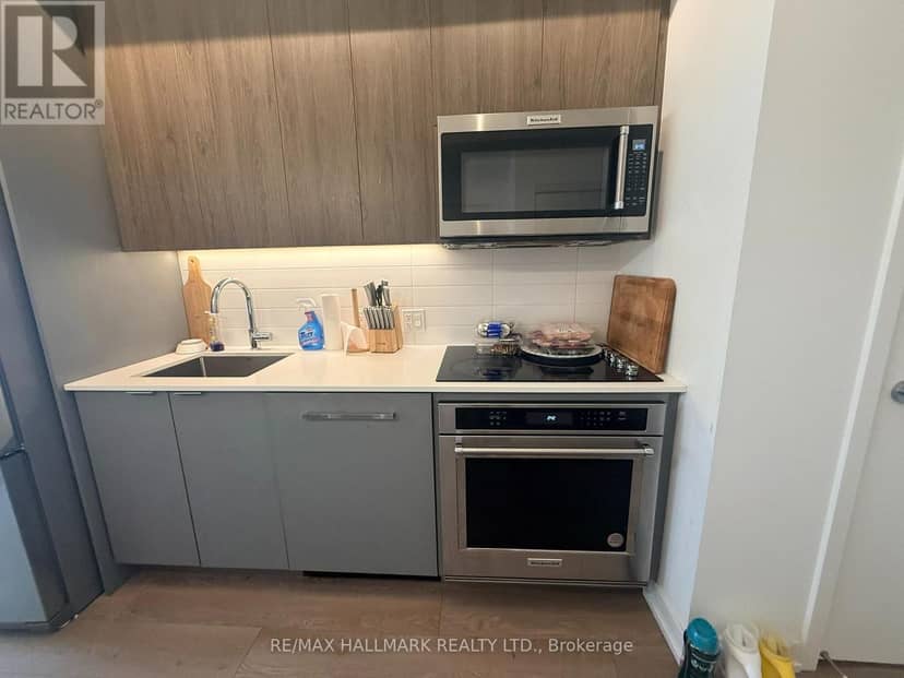 810 - 181 Sheppard Avenue E — photo 5 of 18