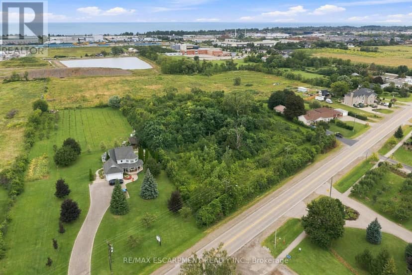 1109 Highway 8 — photo 11 of 14