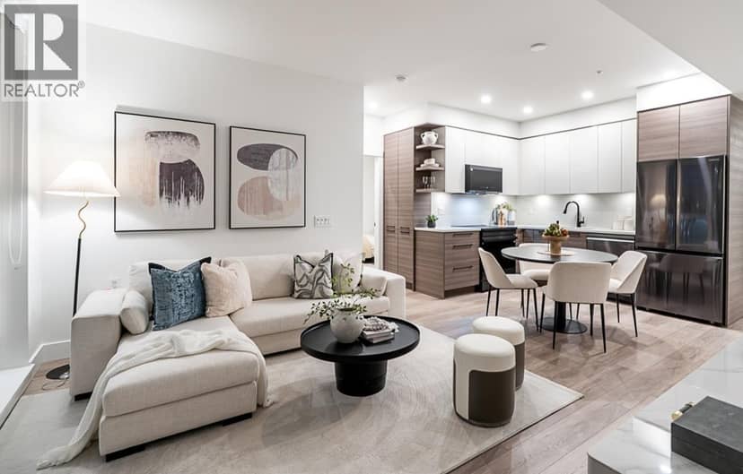201 422 Lakewood Drive, Vancouver