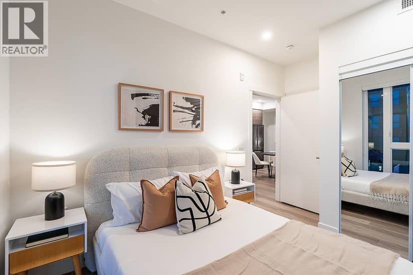 201 422 Lakewood Drive, Vancouver, photo 8