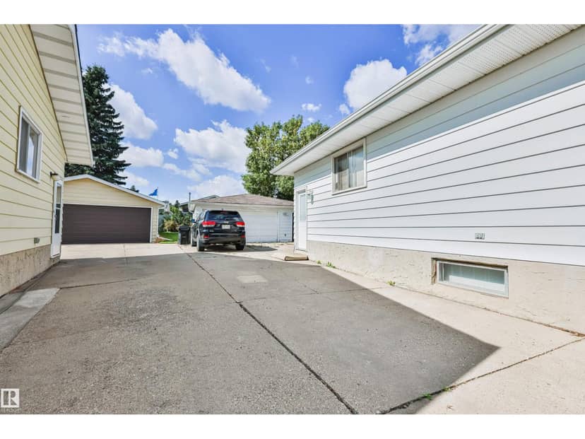 9 Hawkins Cr, Sherwood Park, photo 4