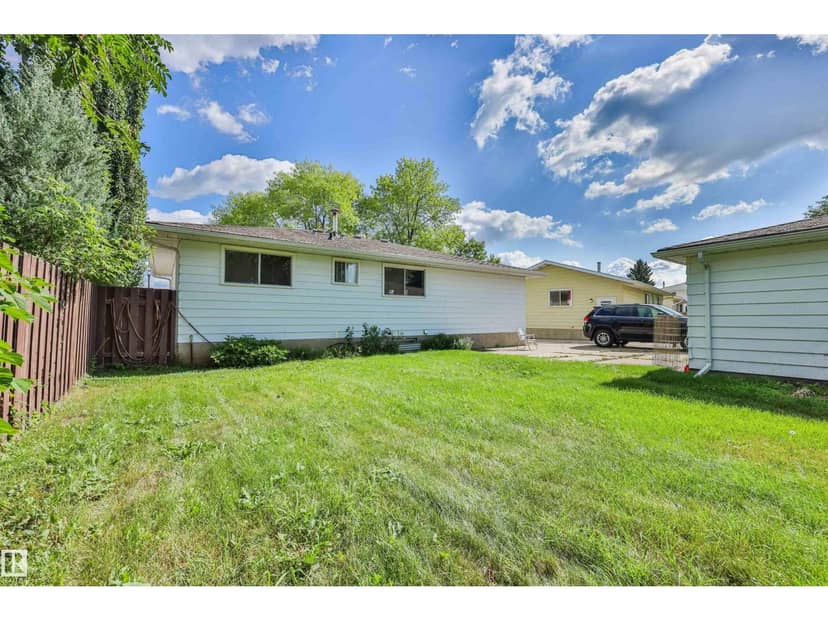9 Hawkins Cr, Sherwood Park, photo 8