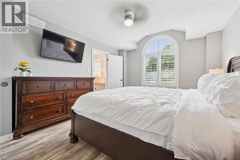 10 MERNER Place — photo 31 of 40