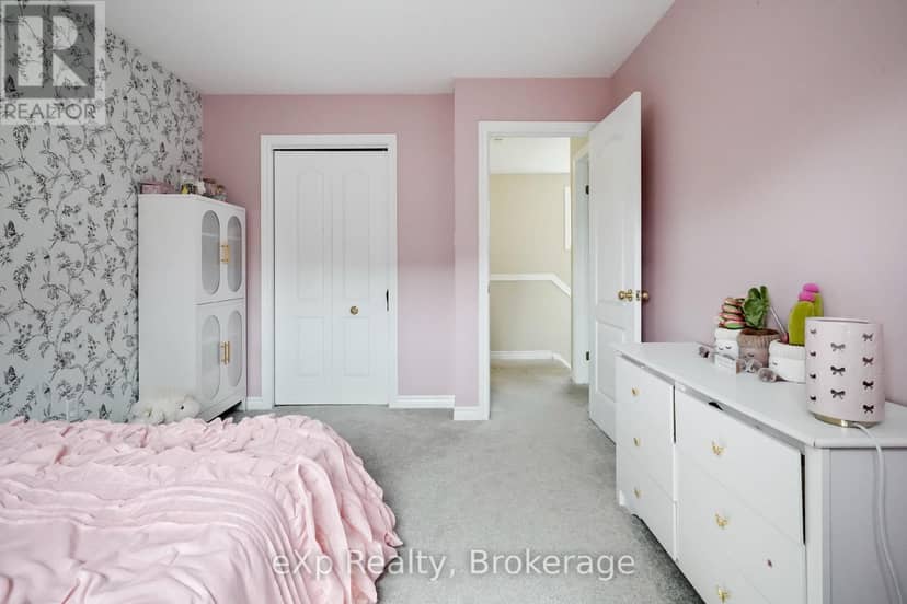 29 Maple Street — photo 32 of 40
