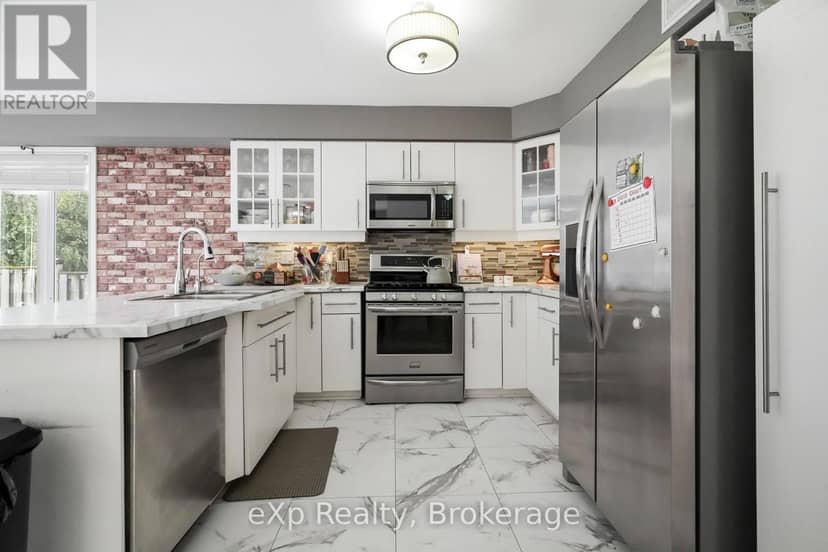 29 Maple Street — photo 6 of 40