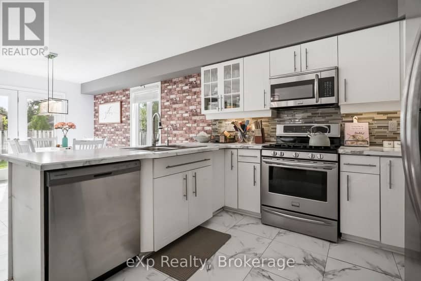 29 Maple Street — photo 7 of 40