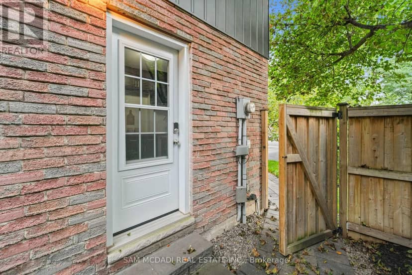 6954 Cadiz Crescent — photo 39 of 40