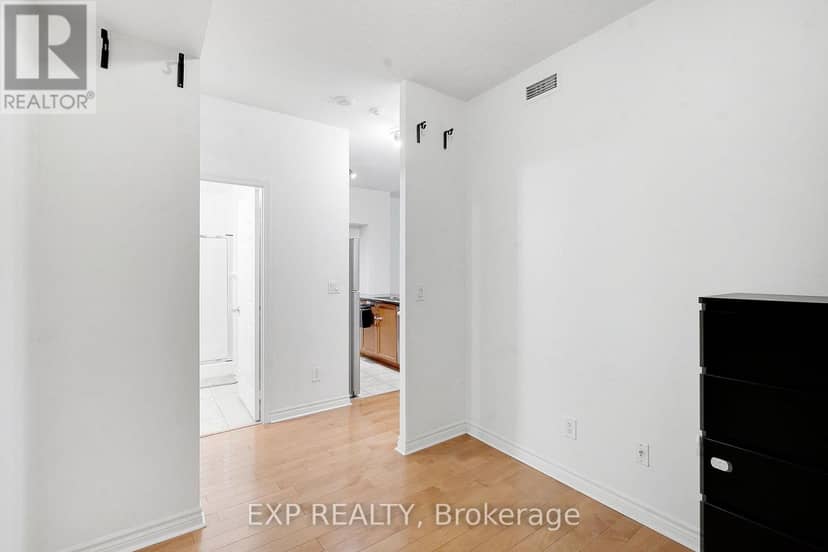 3003 - 388 Prince Of Wales Drive — photo 6 of 21
