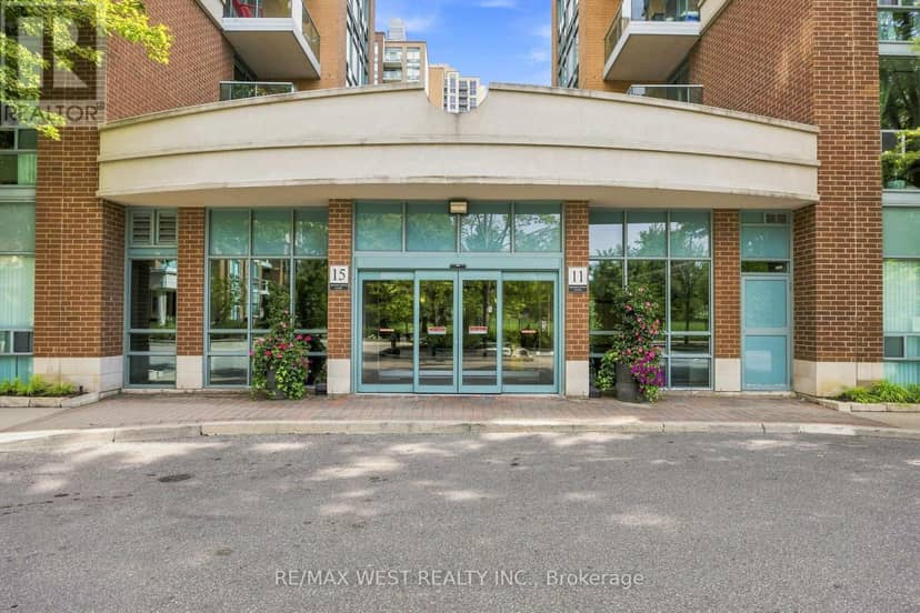 809 - 15 Michael Power Place — photo 2 of 40