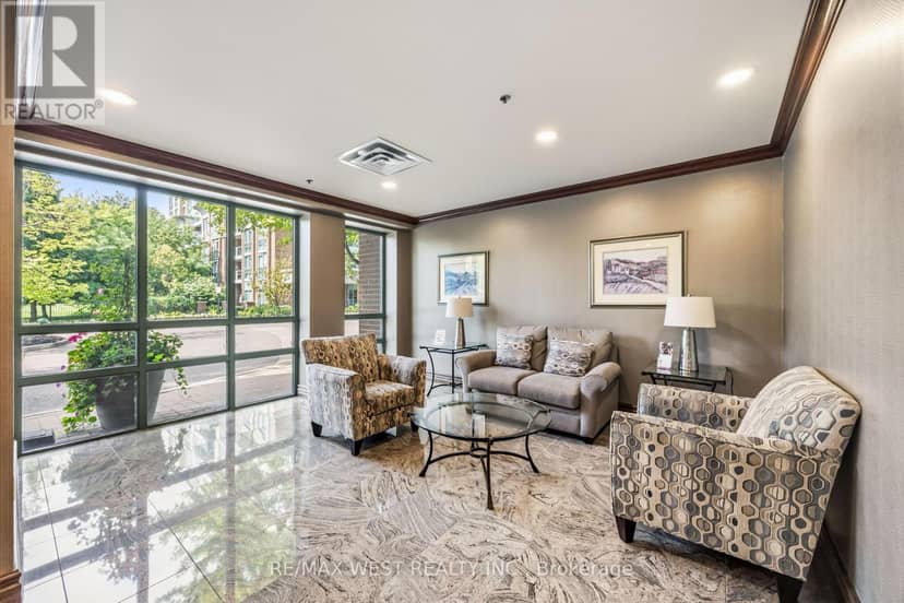 809 - 15 Michael Power Place — photo 3 of 40