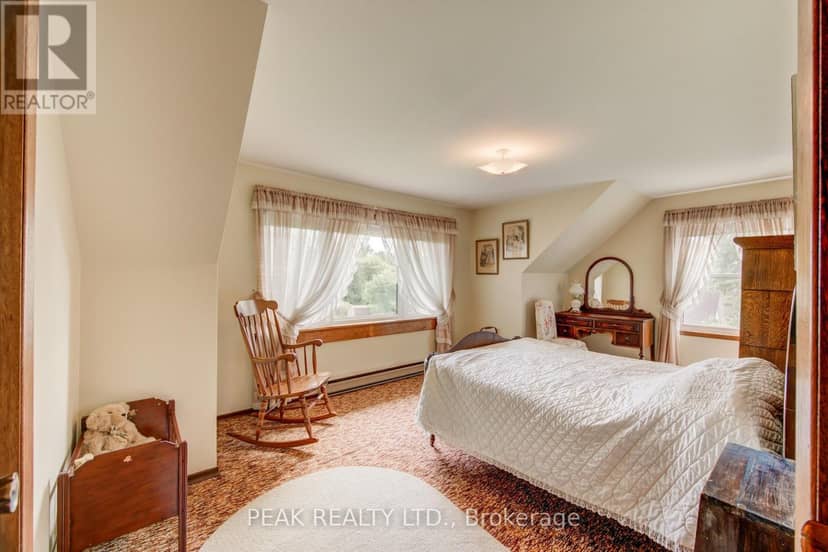5465 King Street — photo 36 of 40