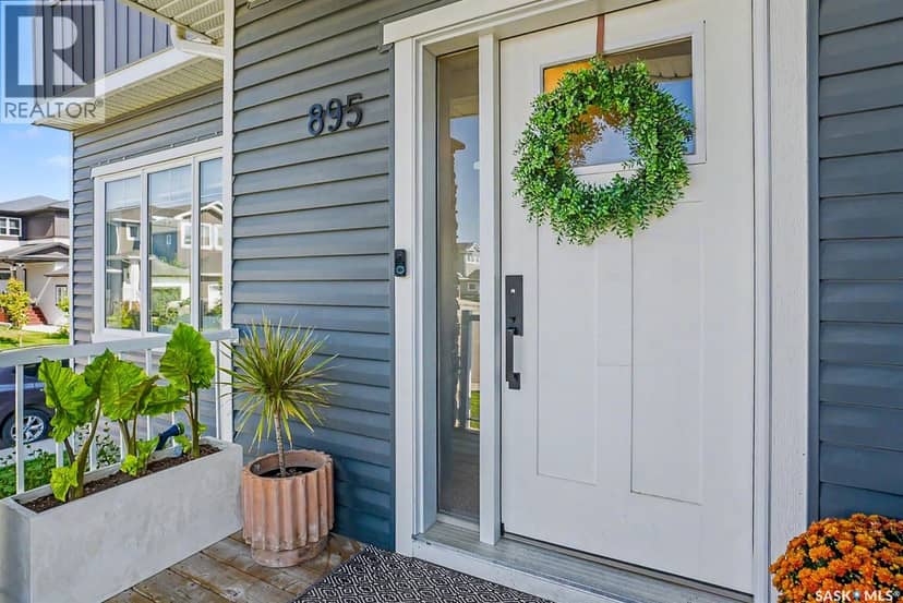 895 McFaull RISE — photo 4 of 40