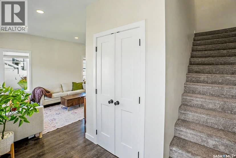 895 McFaull RISE — photo 5 of 40