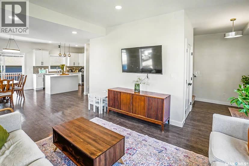 895 McFaull RISE — photo 9 of 40