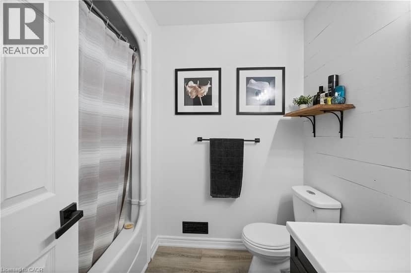 63 DONEGAL Drive — photo 10 of 25