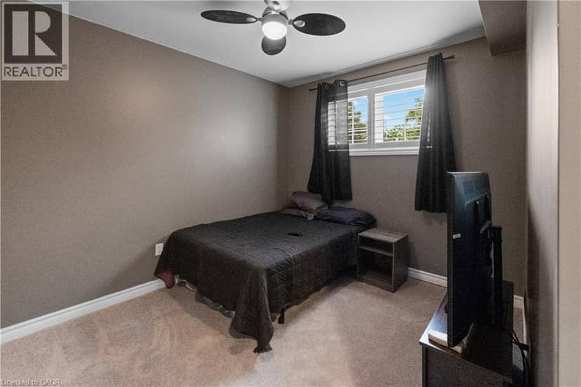 63 DONEGAL Drive — photo 17 of 25