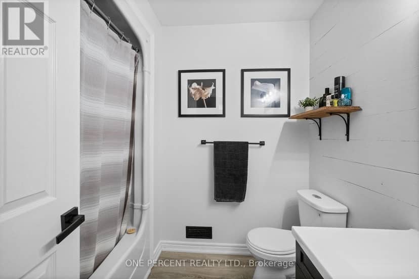 63 Donegal Drive — photo 10 of 25