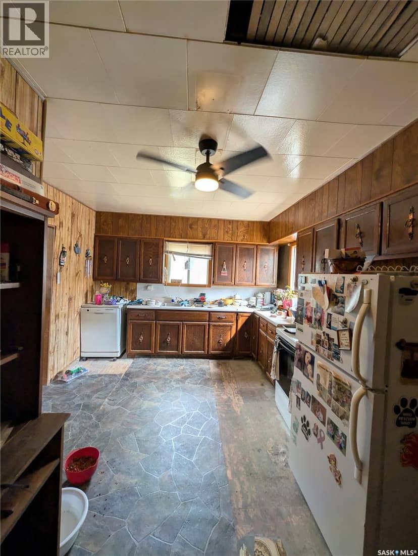 439 4th STREET W, Shaunavon, photo 4