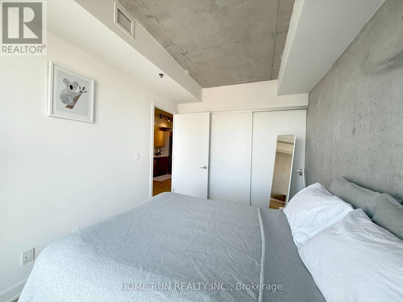 1208 - 203 Catherine Street — photo 20 of 30