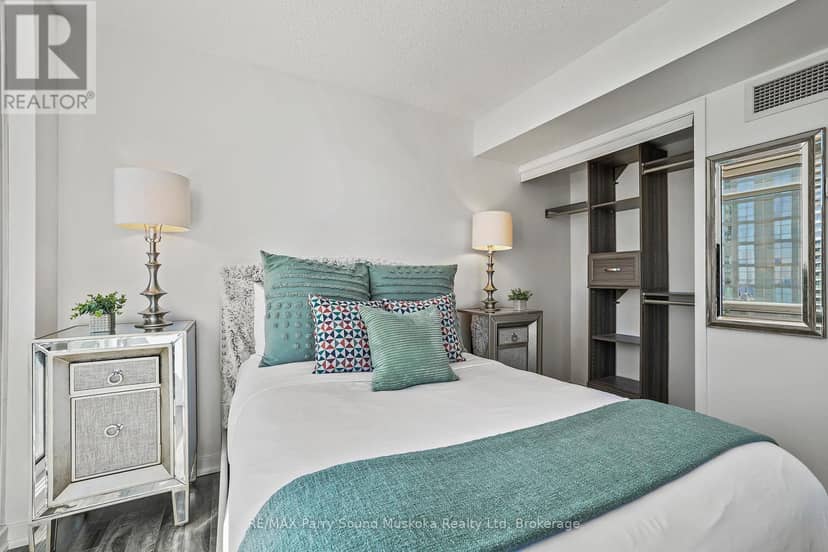 11 Brunel Court — photo 14 of 28