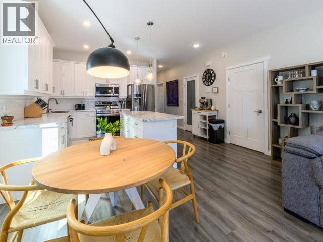 36 Eugene Avenue — photo 16 of 28