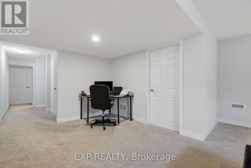 256 Billrian Crescent — photo 36 of 40