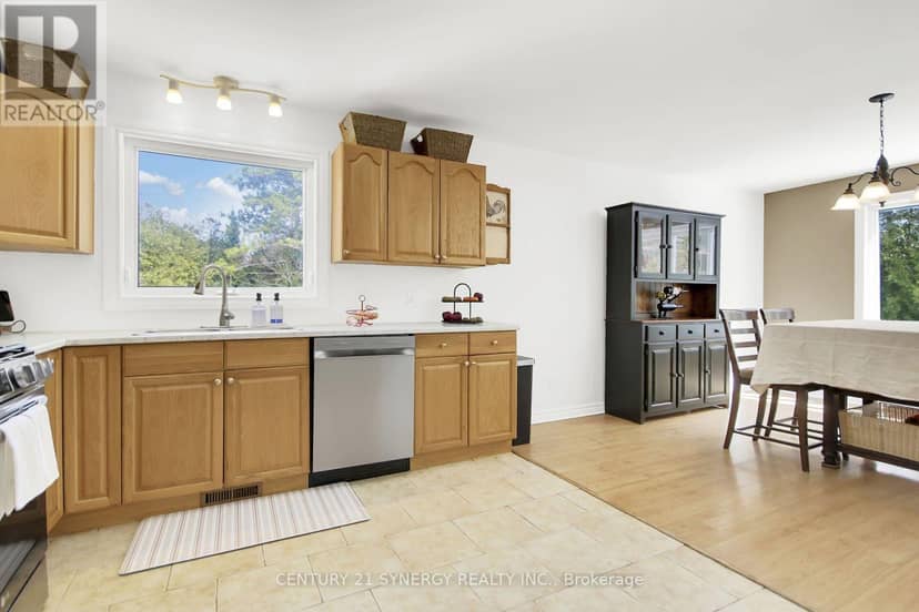 496 William Campbell Road — photo 14 of 40