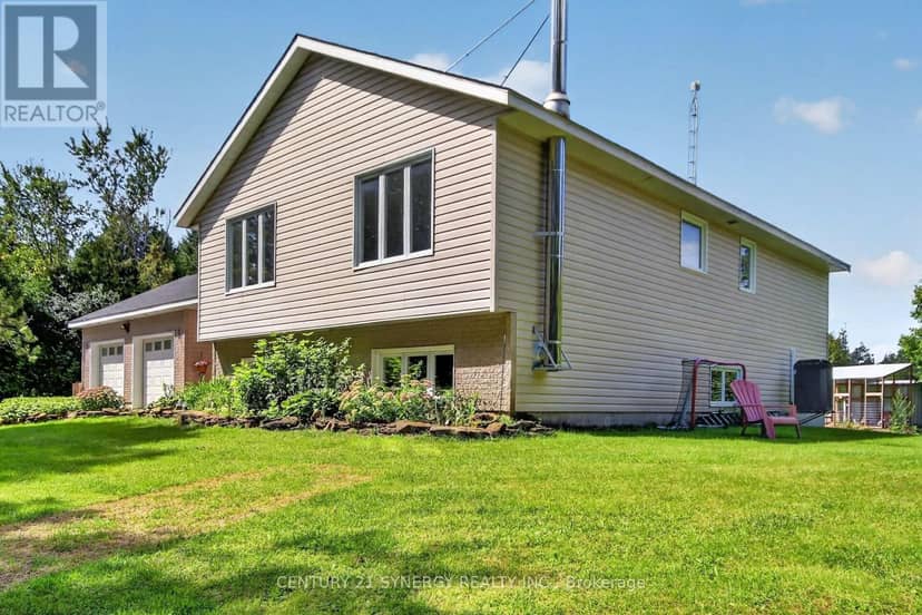 496 William Campbell Road, Montague, photo 2