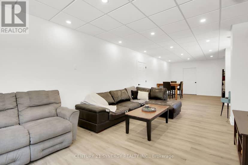496 William Campbell Road — photo 38 of 40