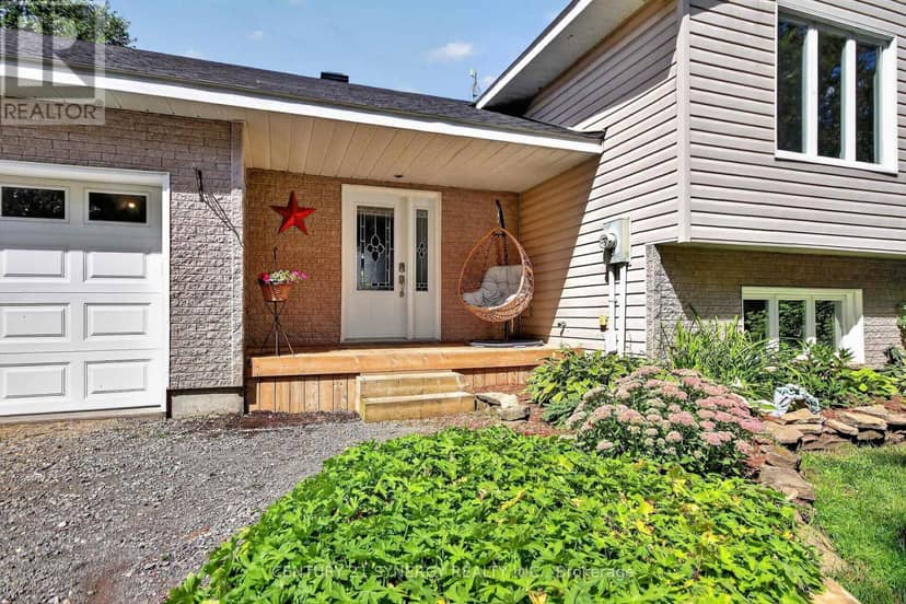 496 William Campbell Road, Montague, photo 4