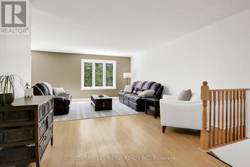 496 William Campbell Road, Montague, photo 7