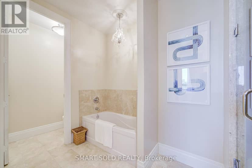 1514 - 10 Bloorview Place — photo 33 of 40