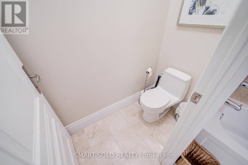 1514 - 10 Bloorview Place — photo 35 of 40