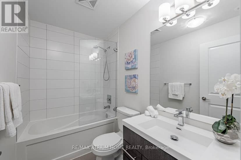 18 - 780 Sheppard Avenue E — photo 16 of 16