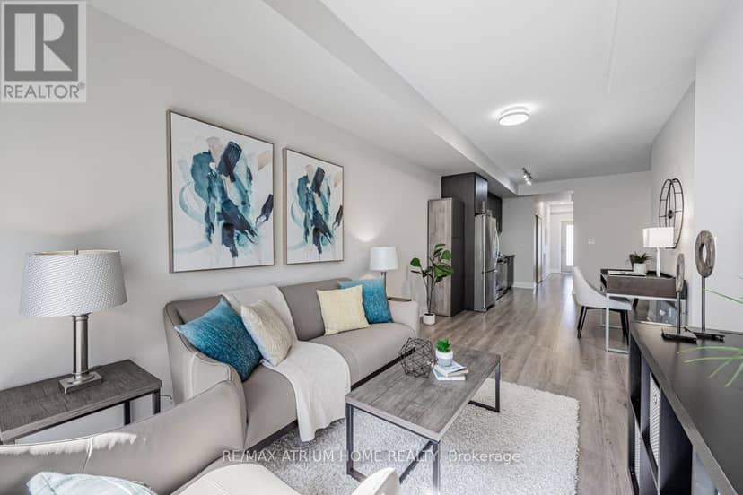 18 - 780 Sheppard Avenue E — photo 9 of 16