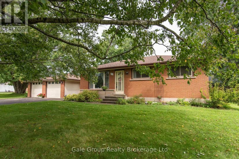 20 George Street E — photo 1 of 40