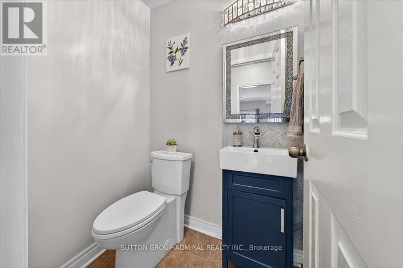 6 White Crescent — photo 12 of 40