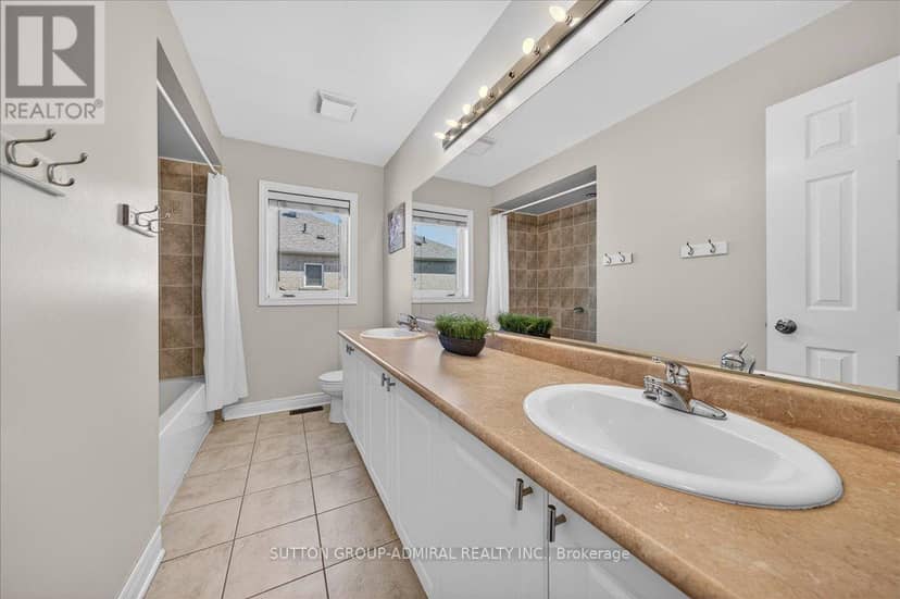6 White Crescent — photo 21 of 40